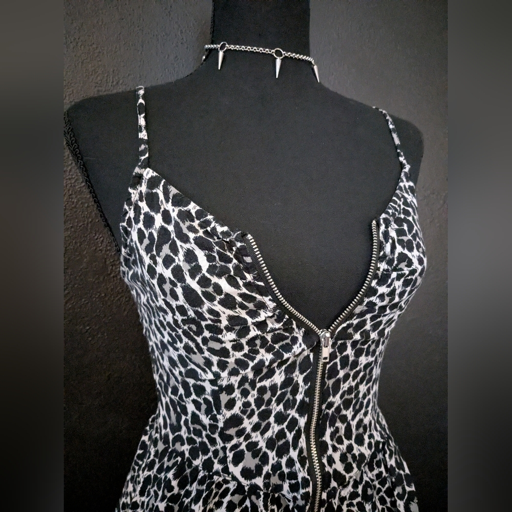 H&M Divided Leopard Cheetah Animal Print Dress